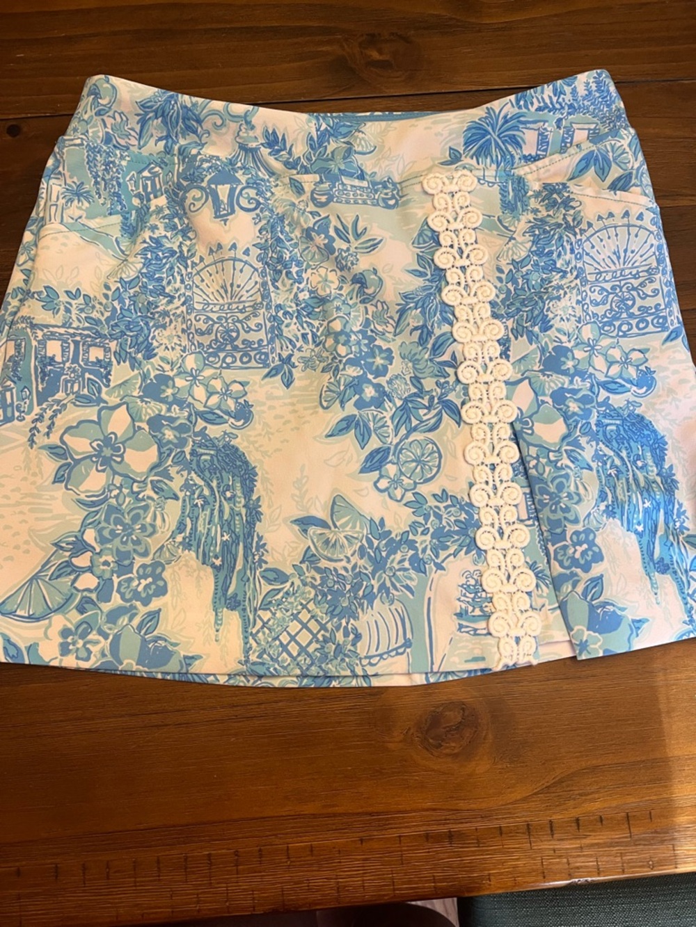Lilly Pulitzer Blue & White Floral Lace-Accent Mini Skort